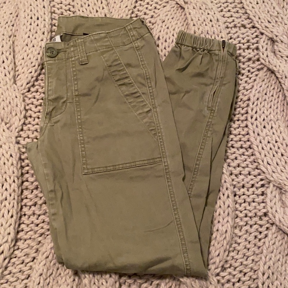 Cabi traveler pants